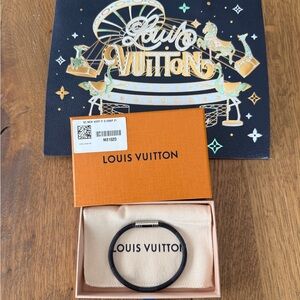 Louis Vuitton Damier Graphite Keep It Bracelet 21 | NWT